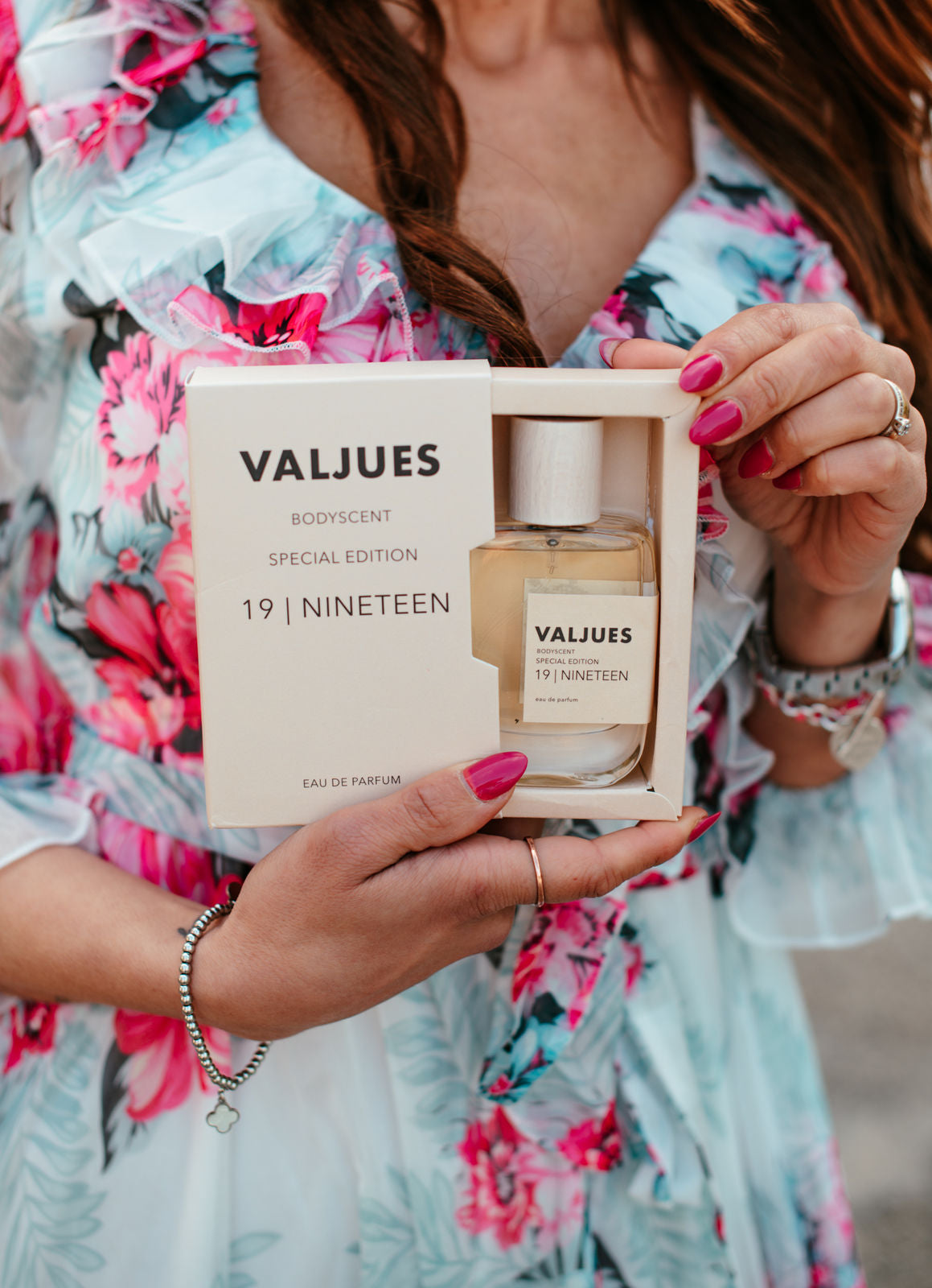 VALJUES - NINETEEN