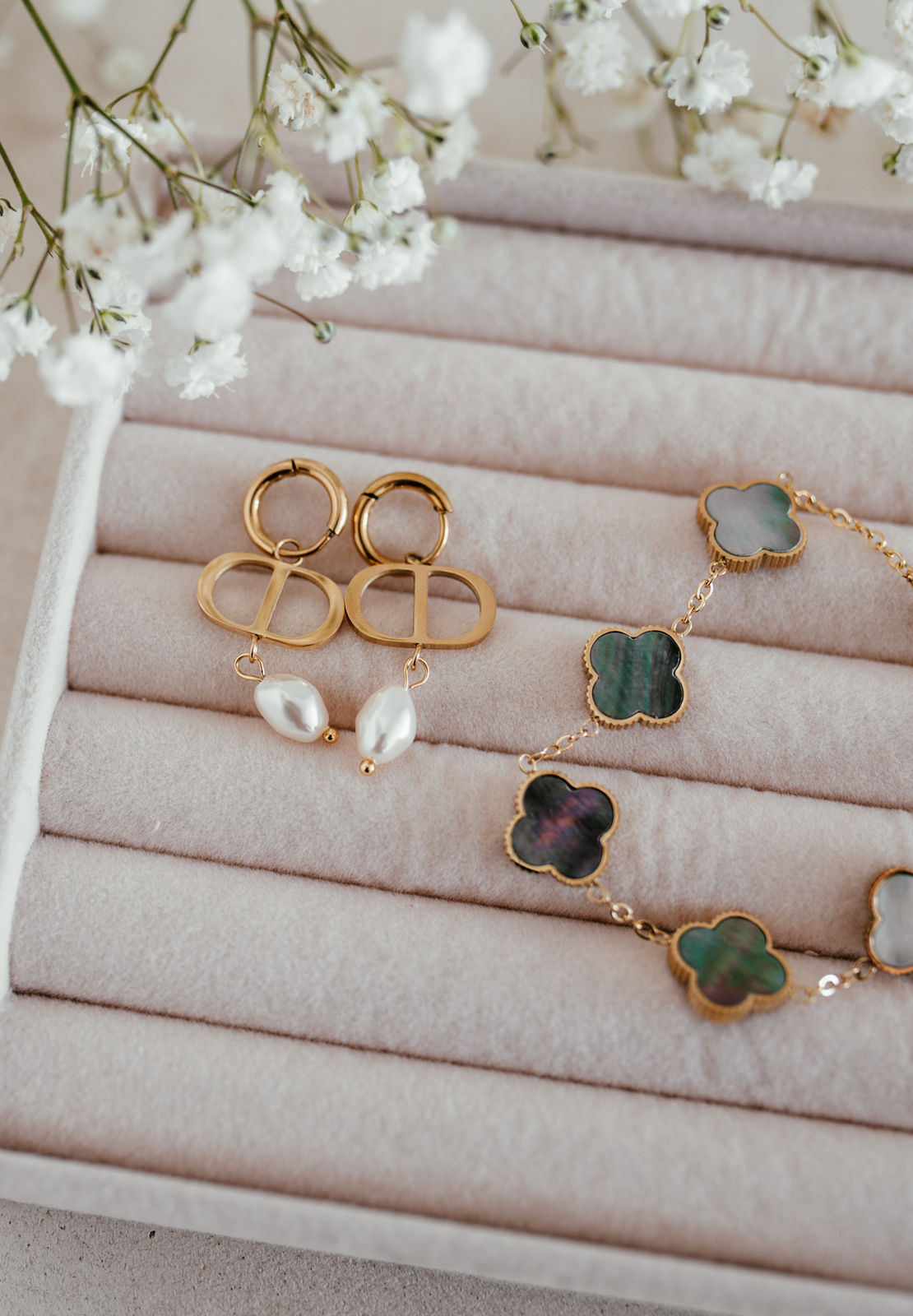 Ohrringe mit Anhänger "CHRISTINA"