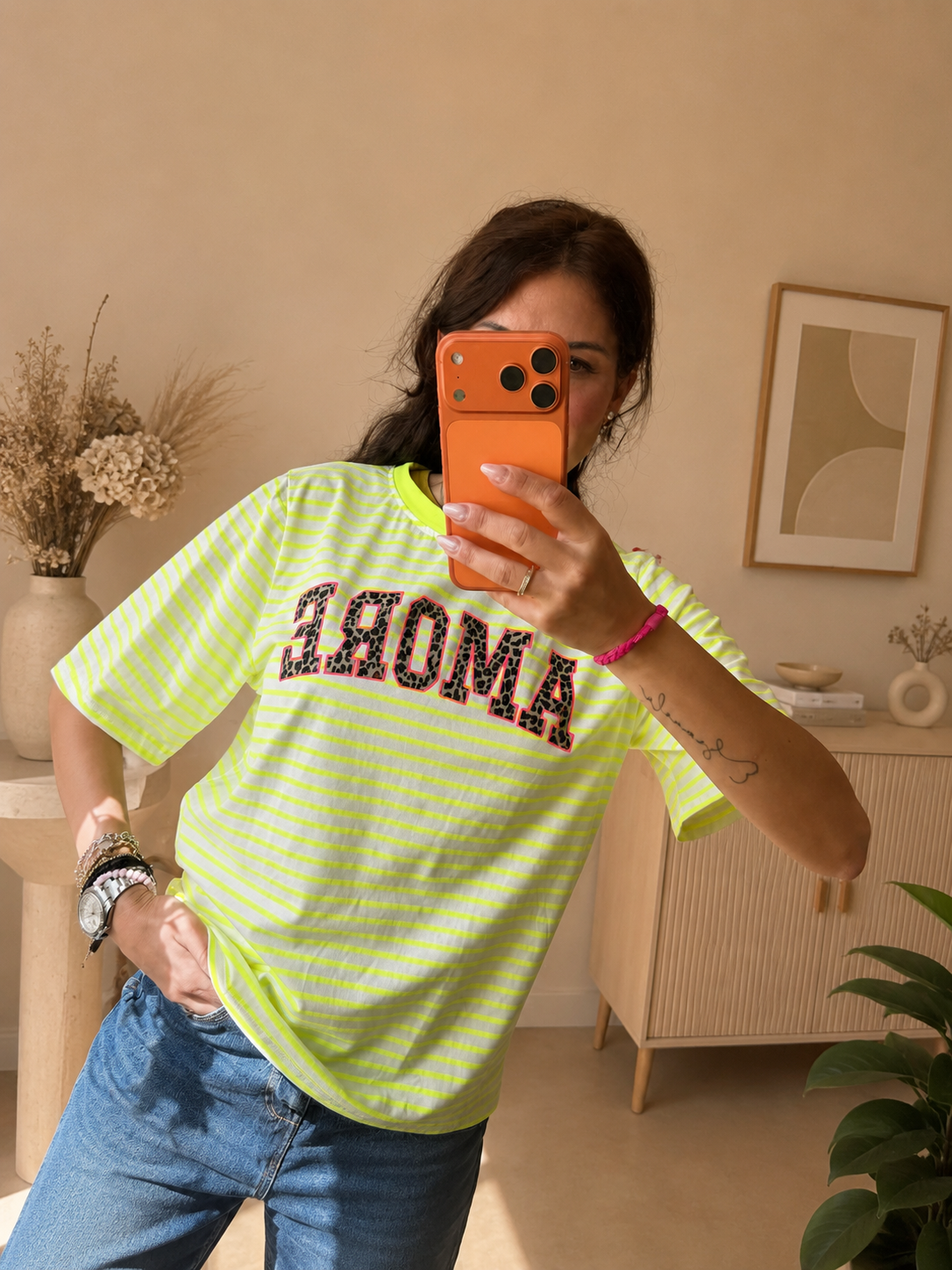 T -Shirt “Amore neon"