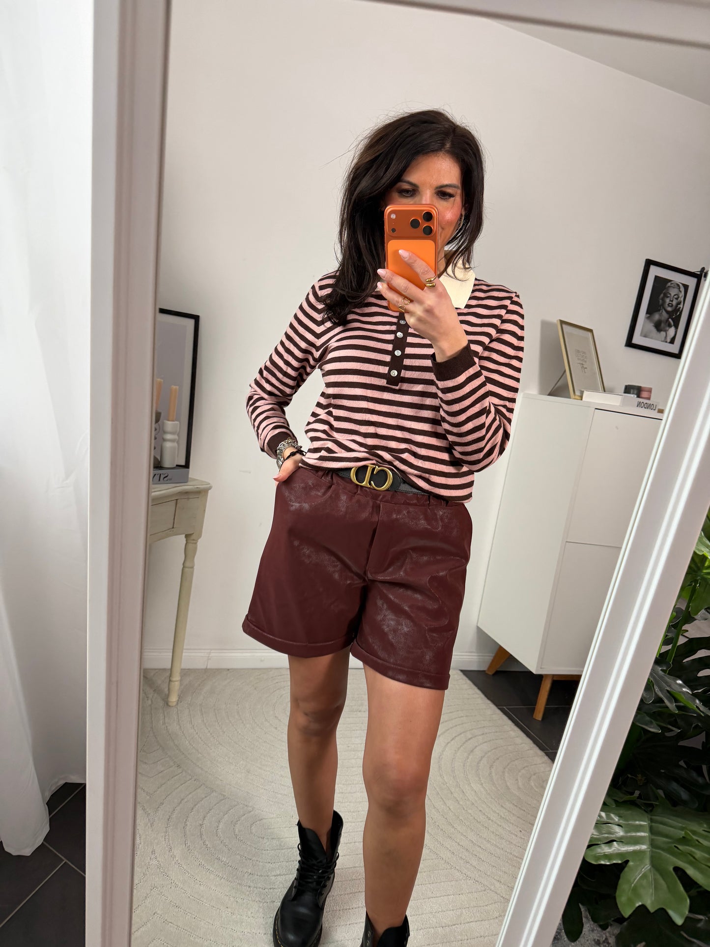 Shorts rot "Lucca"