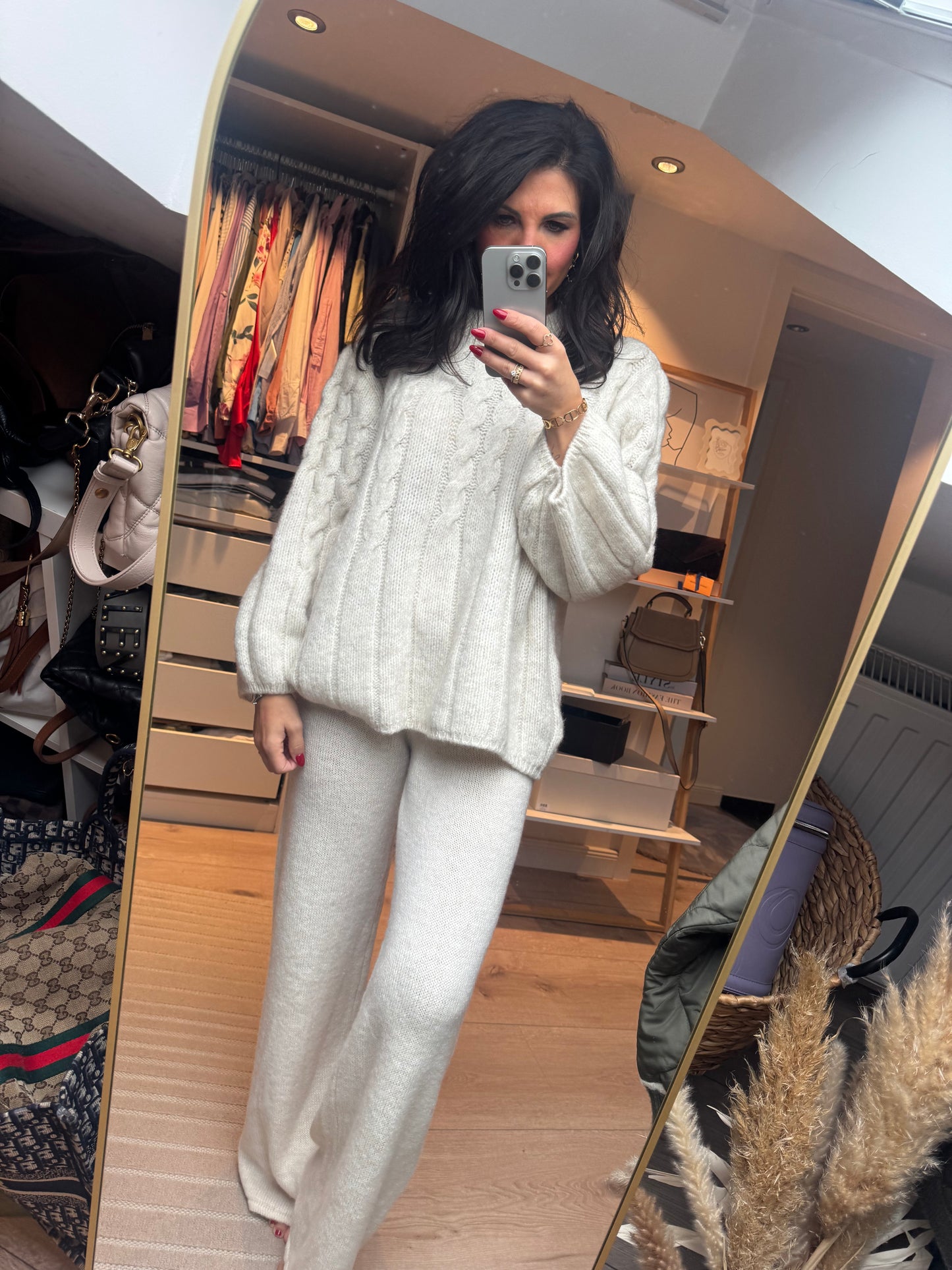 Hose Creme "Donatella"