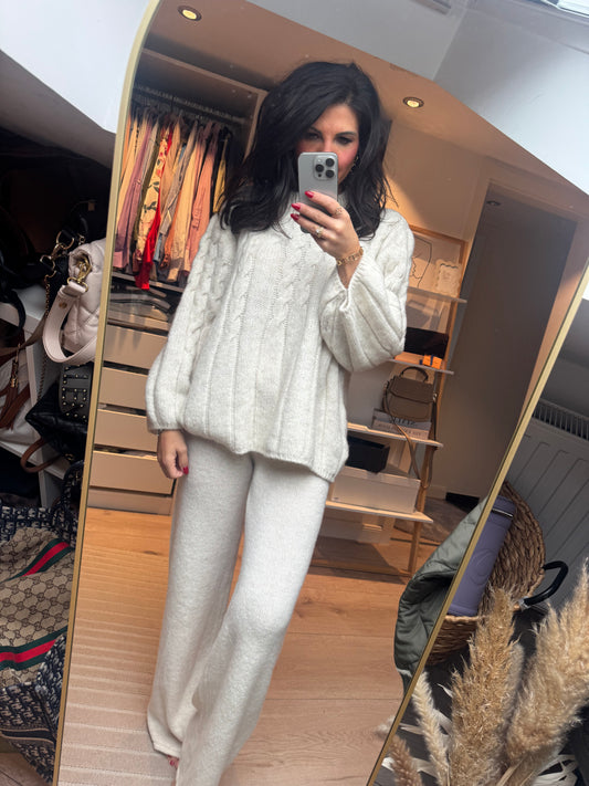 Hose Creme "Donatella"