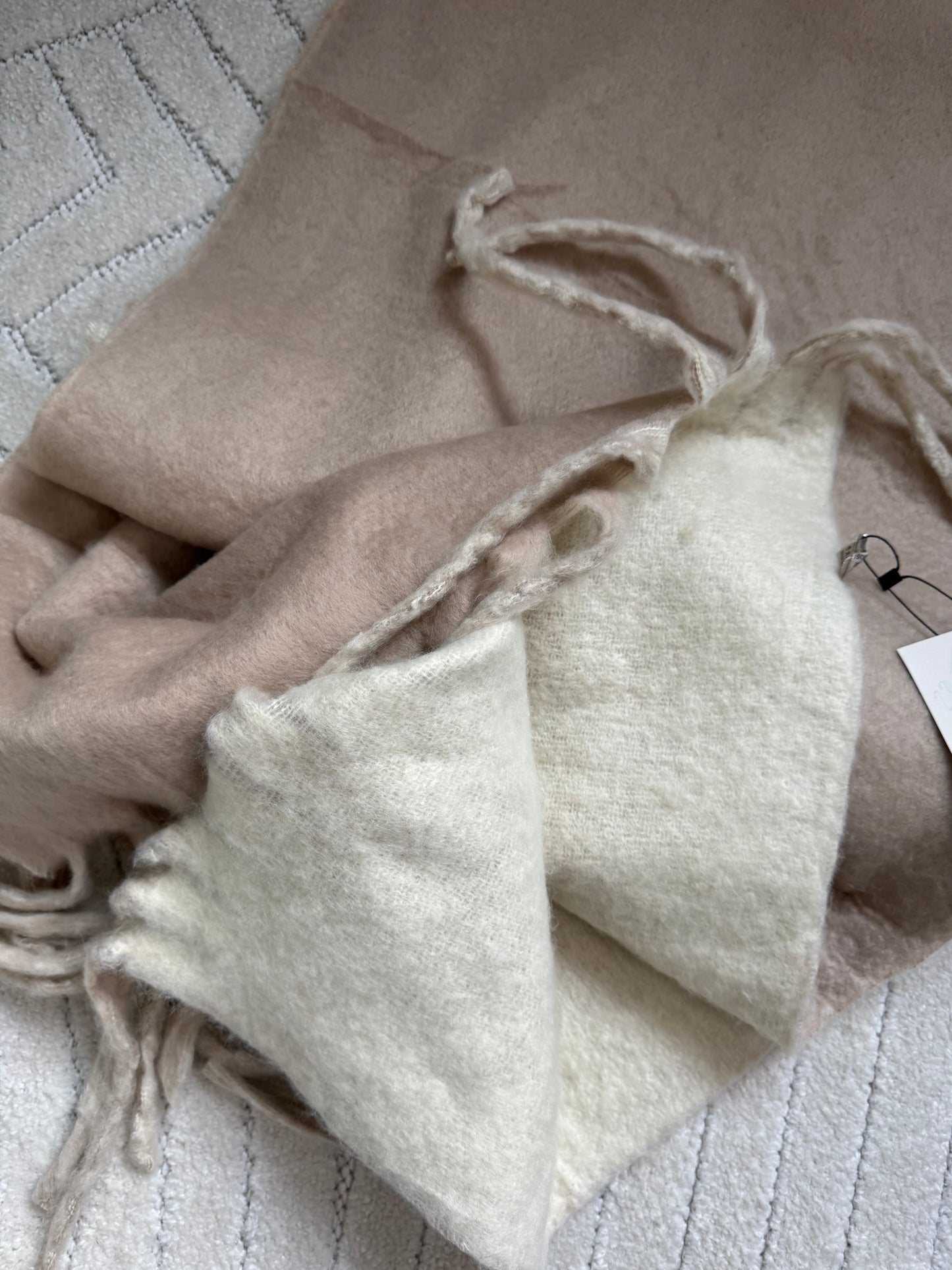 Schal "Soft beige Dream"